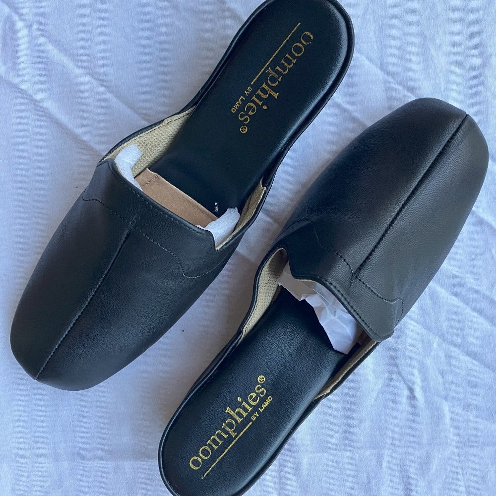 Oomphies by Lamo Black Granada Shoes, Size 10 M